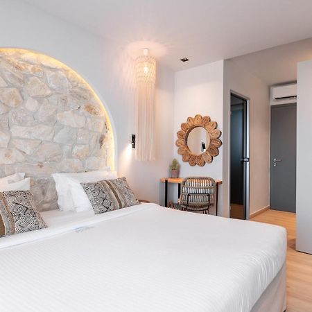 Amalthia Luxury Suites Polychrono Exterior photo