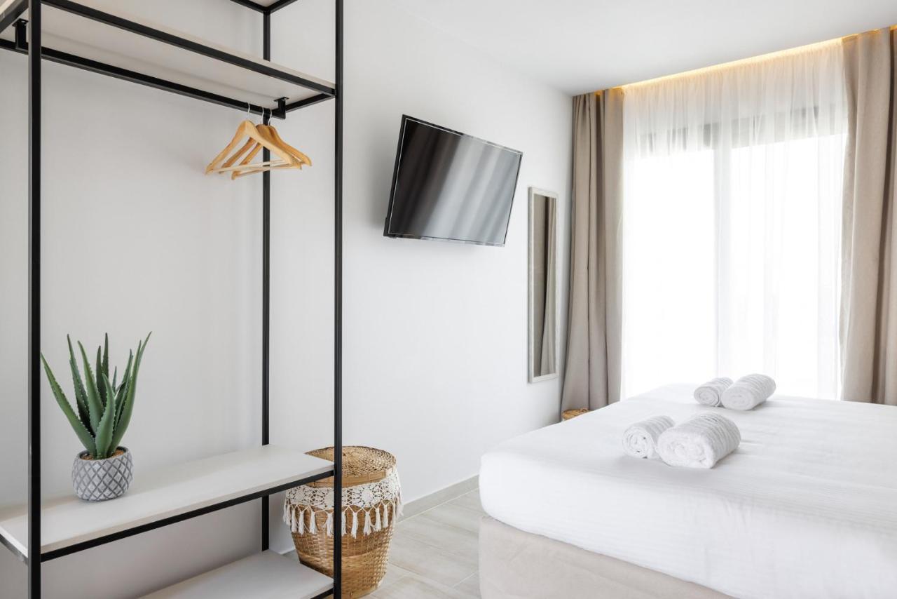 Amalthia Luxury Suites Polychrono Exterior photo