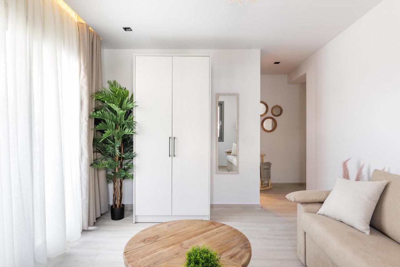 Amalthia Luxury Suites Polychrono Exterior photo